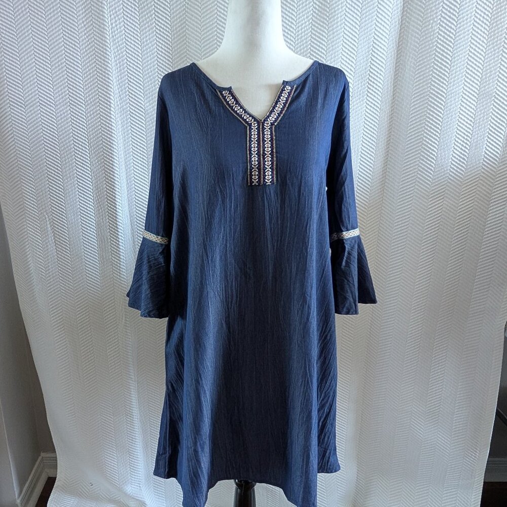Naif Boho Blue Embroidered Bell Sleeve Chambray Denim Dress Size Medium Boho
